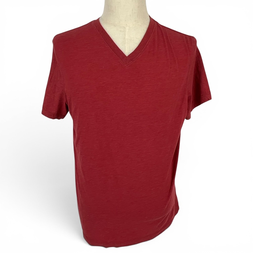 Urban Pipeline Mens V-Neck T-Shirt Red Short Sleeve Cotton Blend Size Medium‎